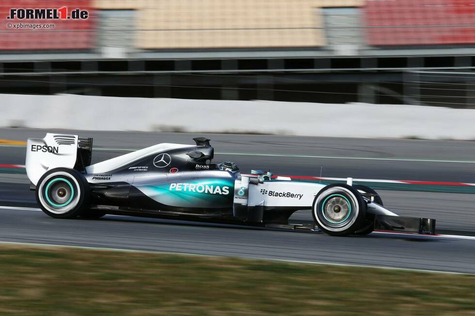 Foto zur News: Bestzeit für Nico Rosberg. Mercedes zieht erstmals bei den Wintertests weiche Reifen auf, und prompt fährt Nico Rosberg mit 1:22.792 Minuten die schnellste Runde des Tages.