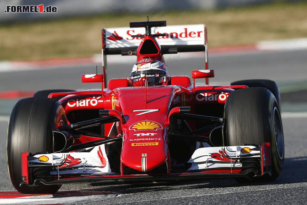 Foto zur News: Kimi Räikkönen ist nur 14 Tausendstelsekunden langsamer als sein frührer Teamkollege.