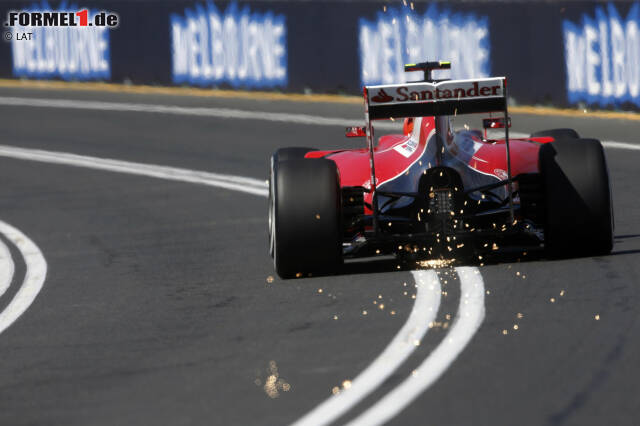 Foto zur News: Auch Teamkollege Kimi Räikkönen zeigte, dass der rote Renner vor allem im Renntrim deutlich näher an Mercedes dran zu sein scheint