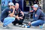 Foto zur News: Carlos Sainz jun. (Toro Rosso) und Max Verstappen (Toro Rosso)