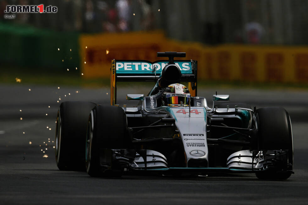 Foto zur News: Lewis Hamilton (Mercedes) sprüht Funken