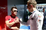 Foto zur News: Will Stevens (Manor Marussia) und Kevin Magnussen