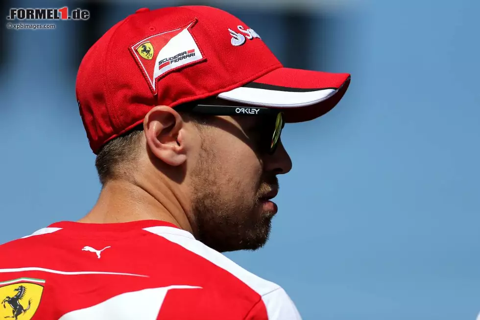 Foto zur News: Sebastian Vettel (Ferrari)