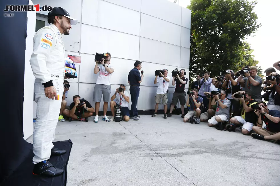 Foto zur News: Fernando Alonso (McLaren)