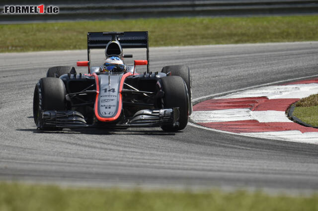 Foto zur News: Alonso spulte am Tag seines Comebacks im McLaren-Cockpit 45 Runden ab