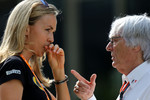 Foto zur News: Carmen Jorda und Bernie Ecclestone