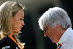 Foto zur News: Carmen Jorda und Bernie Ecclestone