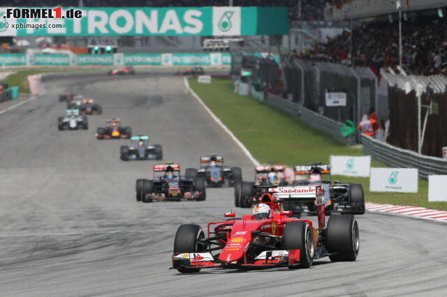 Foto zur News: Wer hätte das gedacht: Sebastian Vettel fuhr der Konkurrenz auf und davon!