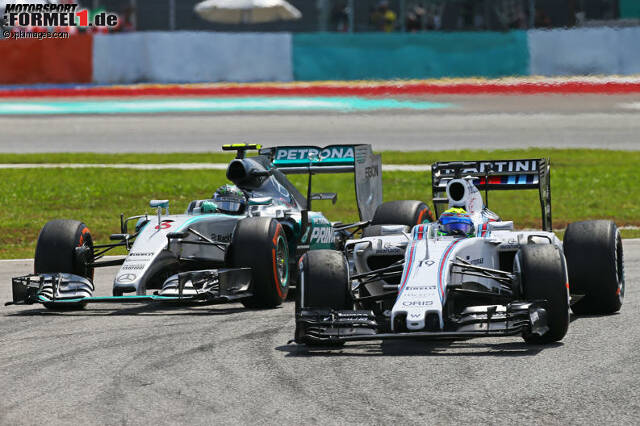 Foto zur News: Felipe Massa vor Nico Rosberg