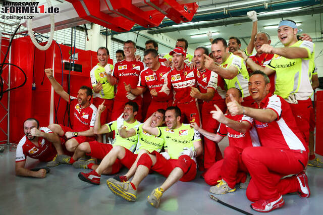 Foto zur News: Die Scuderia Ferrari jubelt über den ersten Saisonsieg