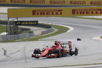 Foto zur News: Kimi Räikkönen (Ferrari) mit Reifenschaden
