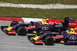 Foto zur News: Daniil Kwjat (Red Bull) und Daniel Ricciardo (Red Bull)