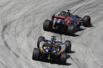 Foto zur News: Max Verstappen (Toro Rosso) und Nico Hülkenberg (Force India)
