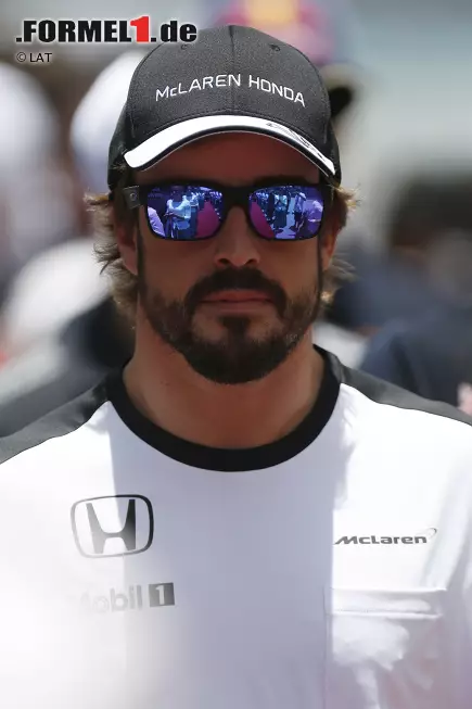 Foto zur News: Fernando Alonso (McLaren)