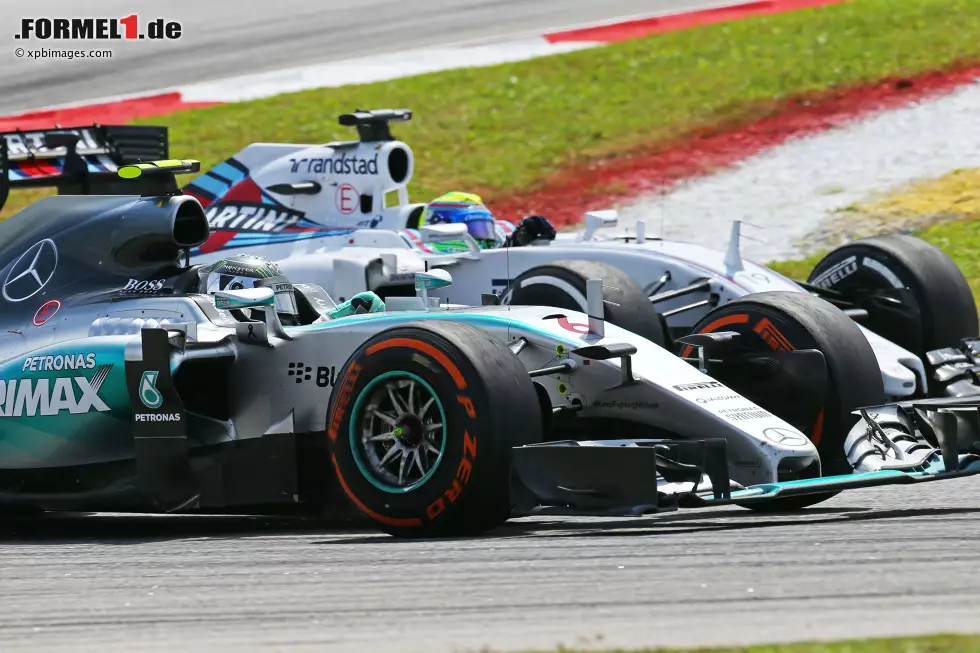 Foto zur News: Nico Rosberg (Mercedes) und Felipe Massa (Williams)