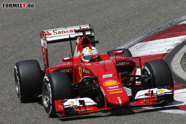 Foto zur News: Sebastian Vettel ist wieder der beste Verfolger. Doch nachdem sich der Deutsche in Malaysia quasi wie Rosberg in China knapp hinter Hamilton platzierte und später sogar gewann, hat er diesmal 0,905 Sekunden Rückstand zu verzeichnen
