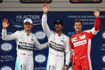 Foto zur News: Lewis Hamilton (Mercedes) wieder auf der Pole-Position, Nico Rosberg (Mercedes) und Sebastian Vettel (Ferrari) dahinter