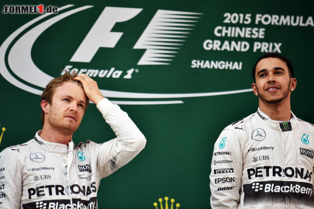 Foto zur News: Nico Rosberg und Lewis Hamilton trennten auf dem Podium Welten