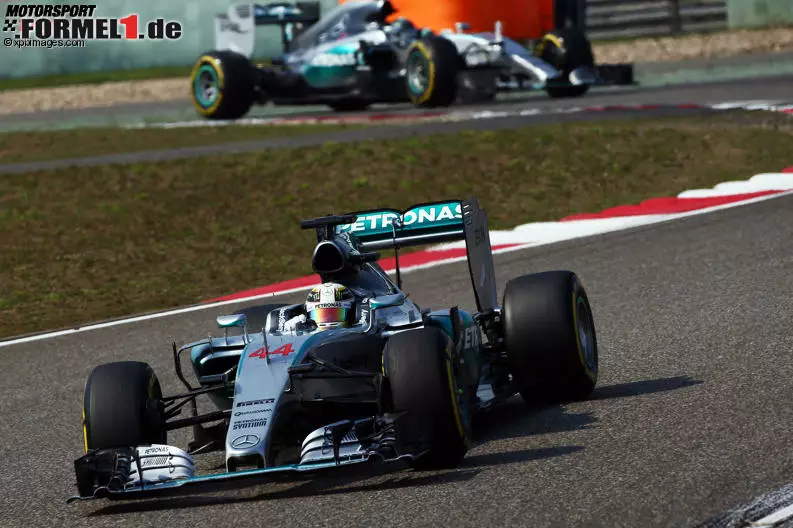 Foto zur News: Lewis Hamilton (Mercedes AMG Petronas Formula One Team)
