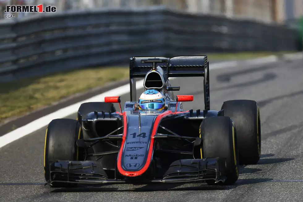 Foto zur News: Fernando Alonso (McLaren)