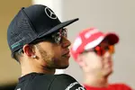 Foto zur News: Lewis Hamilton (Mercedes) und Sebastian Vettel (Ferrari)