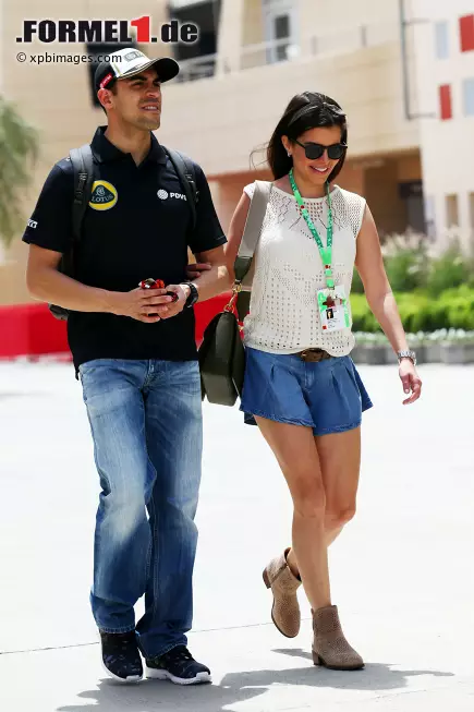 Foto zur News: Pastor Maldonado (Lotus) mit Freundin Gabriela Tarkanyi