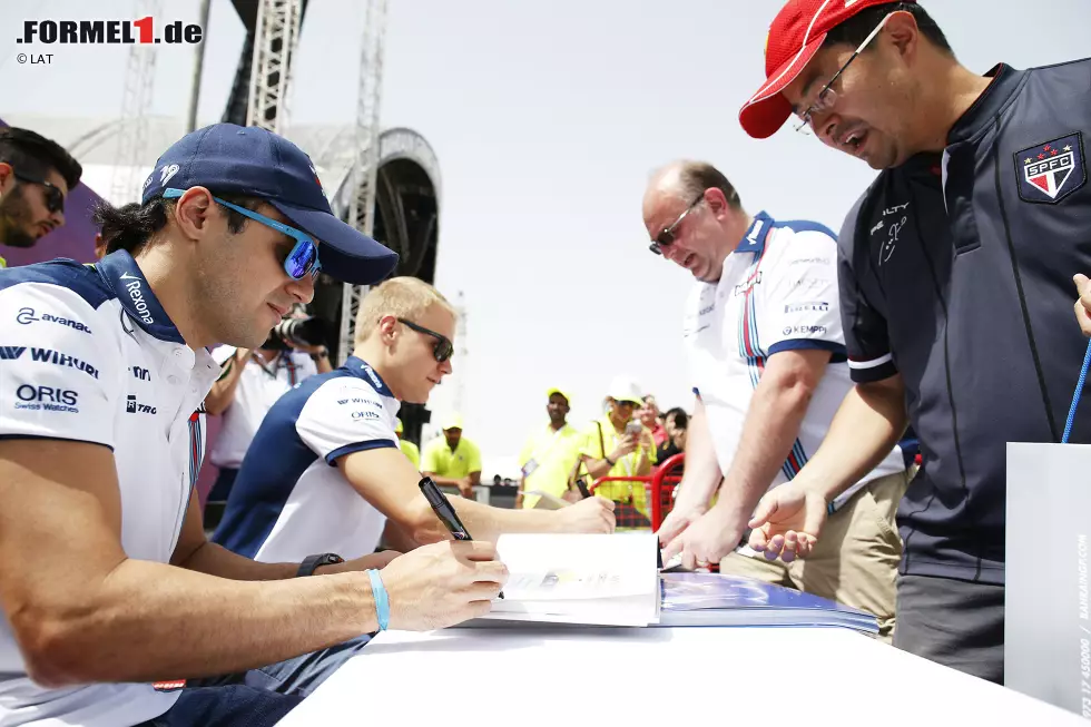 Foto zur News: Felipe Massa (Williams) und Valtteri Bottas (Williams)