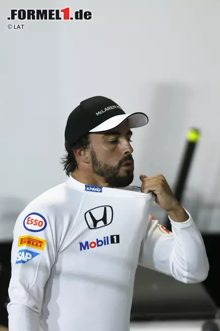 Foto zur News: Fernando Alonso (McLaren)