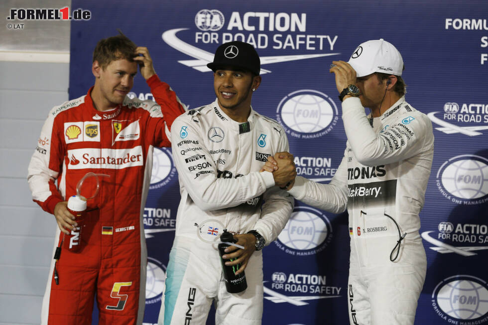 Foto zur News: Lewis Hamilton (Mercedes), Sebastian Vettel (Ferrari) und Nico Rosberg (Mercedes)