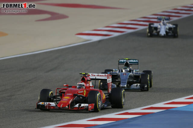 Foto zur News: Kimi Räikkönen überholte Nico Rosberg in der vorletzten Runde
