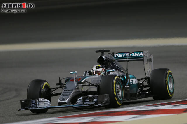 Foto zur News: Fuhr ein einsames Rennen an der Spitze: Bahrain-Sieger Lewis Hamilton