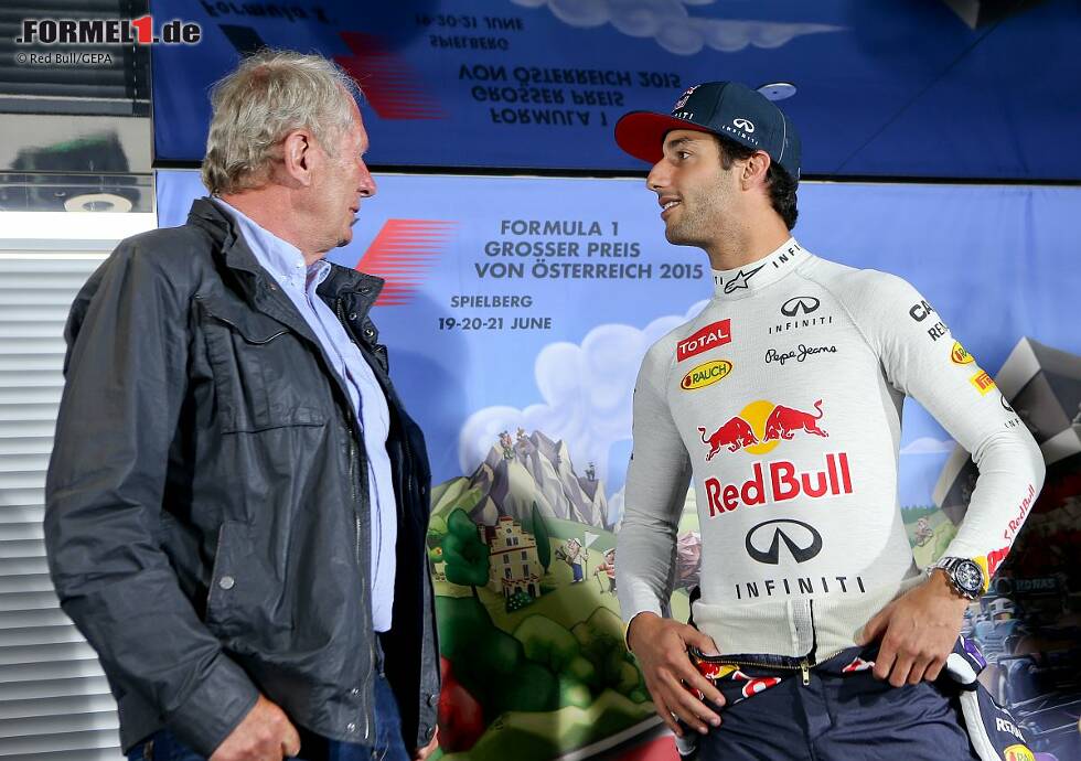 Foto zur News: Helmut Marko und Daniel Ricciardo (Red Bull)