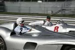 Foto zur News: Lewis Hamilton und Stirling Moss