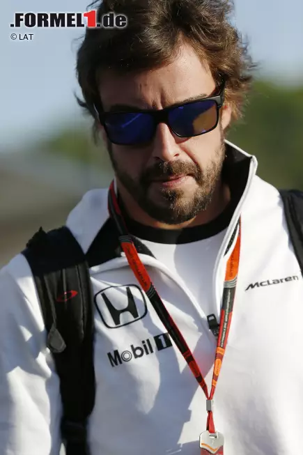 Foto zur News: Fernando Alonso (McLaren)