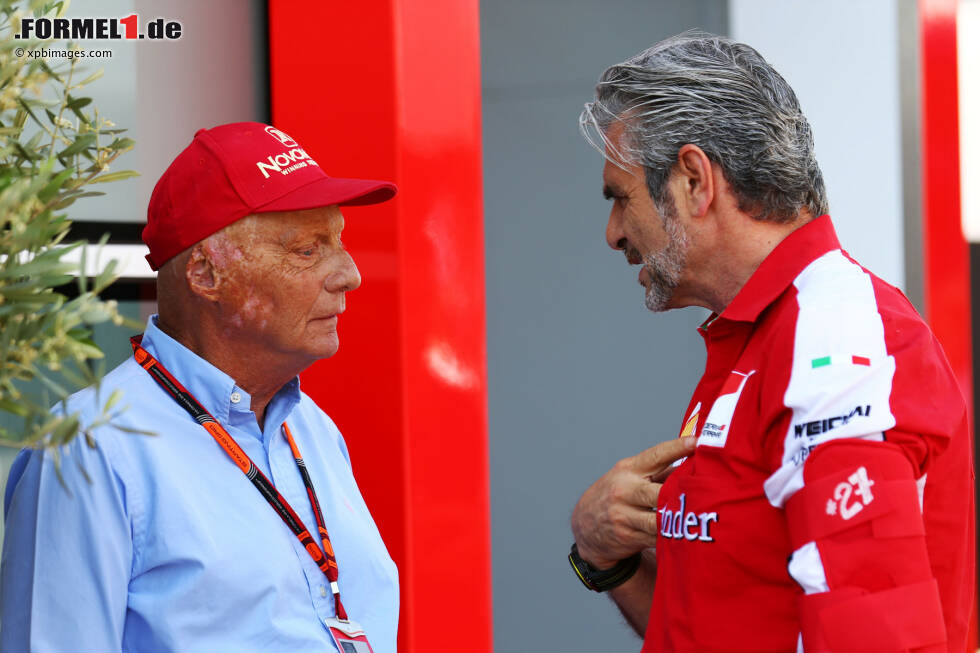 Foto zur News: Niki Lauda und Maurizio Arrivabene