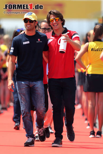 Foto zur News: Felipe Nasr (Sauber) und Roberto Merhi (Manor-Marussia)