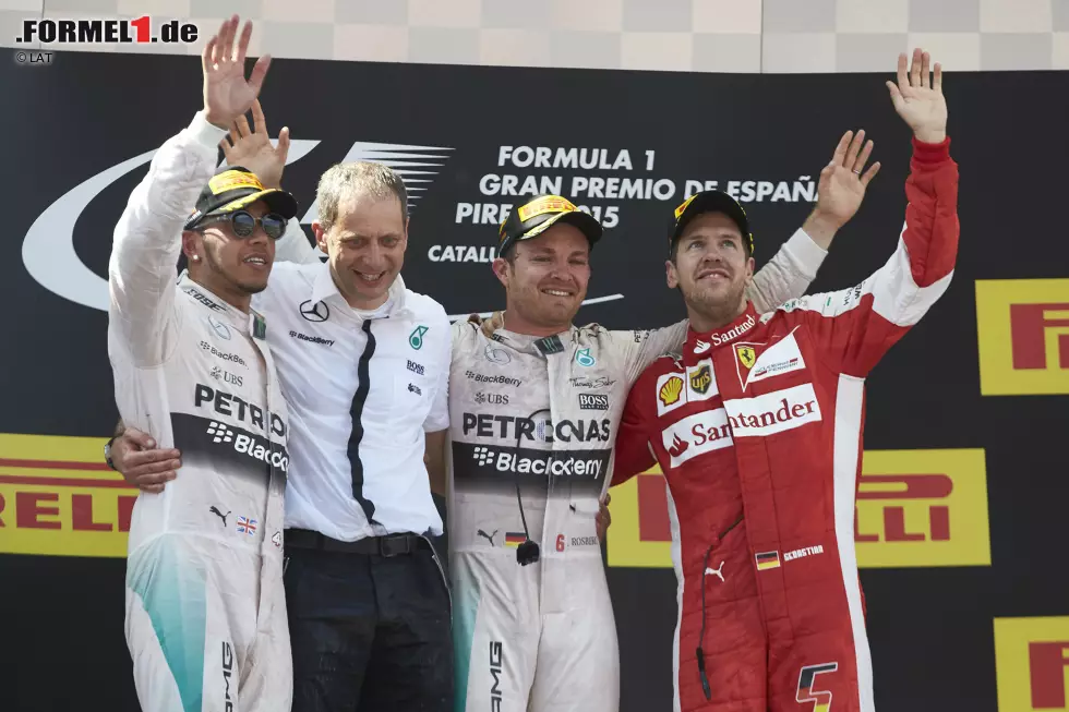 Foto zur News: Lewis Hamilton (Mercedes), Nico Rosberg (Mercedes) und Sebastian Vettel (Ferrari)