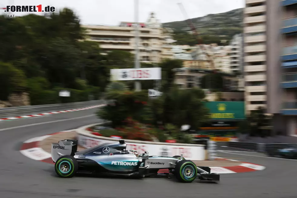 Foto zur News: Lewis Hamilton (Mercedes) und Nico Rosberg (Mercedes)