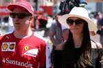 Foto zur News: Kimi Räikkönen (Ferrari) mit seiner Freundin Minttu Virtanen