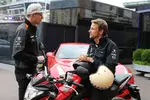 Foto zur News: Jenson Button (McLaren) und Nico Hülkenberg (Force India)