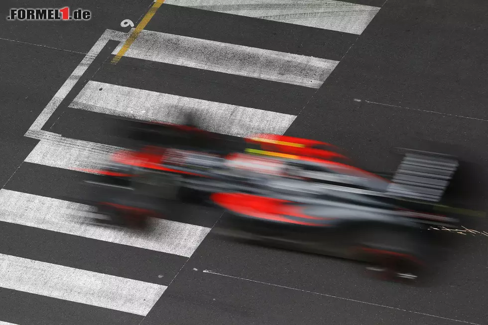 Foto zur News: Jenson Button (McLaren Honda)