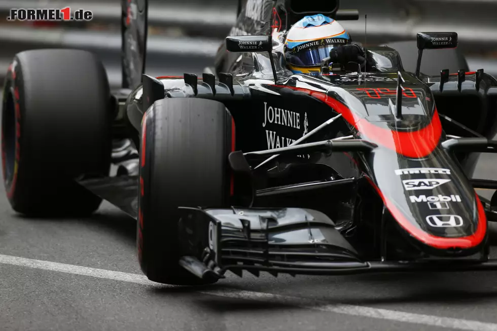 Foto zur News: Fernando Alonso (McLaren Honda)