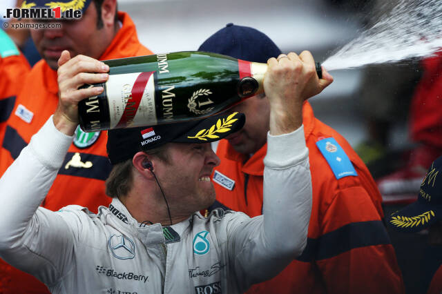 Foto zur News: Nico Rosberg jubelte ausgelassen, dachte aber auch an Lewis Hamilton