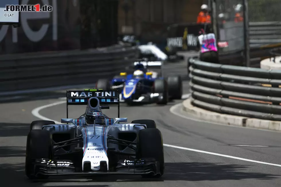 Foto zur News: Valtteri Bottas (Williams) und Marcus Ericsson (Sauber)