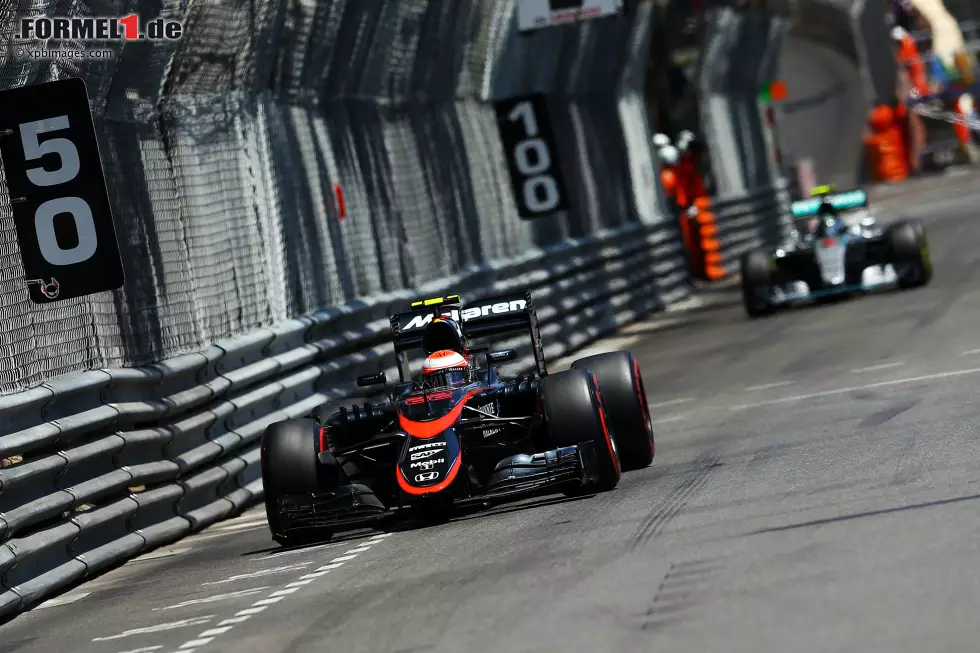 Foto zur News: Jenson Button (McLaren)