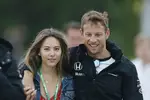 Foto zur News: Jenson Button (McLaren) mit Frau Jessica