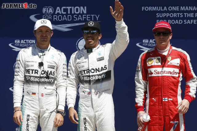 Foto zur News: Lewis Hamilton jubelt über seine 44. Pole-Position vor Nico Rosberg und Kimi Räikkönen
