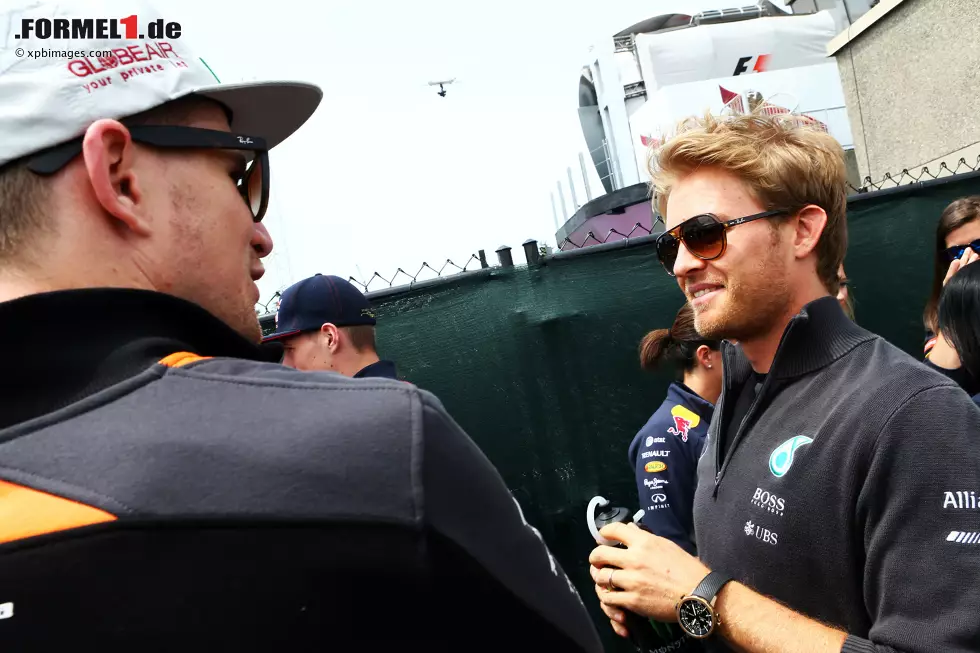 Foto zur News: Nico Hülkenberg (Force India) und Nico Rosberg (Mercedes)