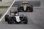 Foto zur News: Nico Hülkenberg (Force India) und Pastor Maldonado (Lotus)