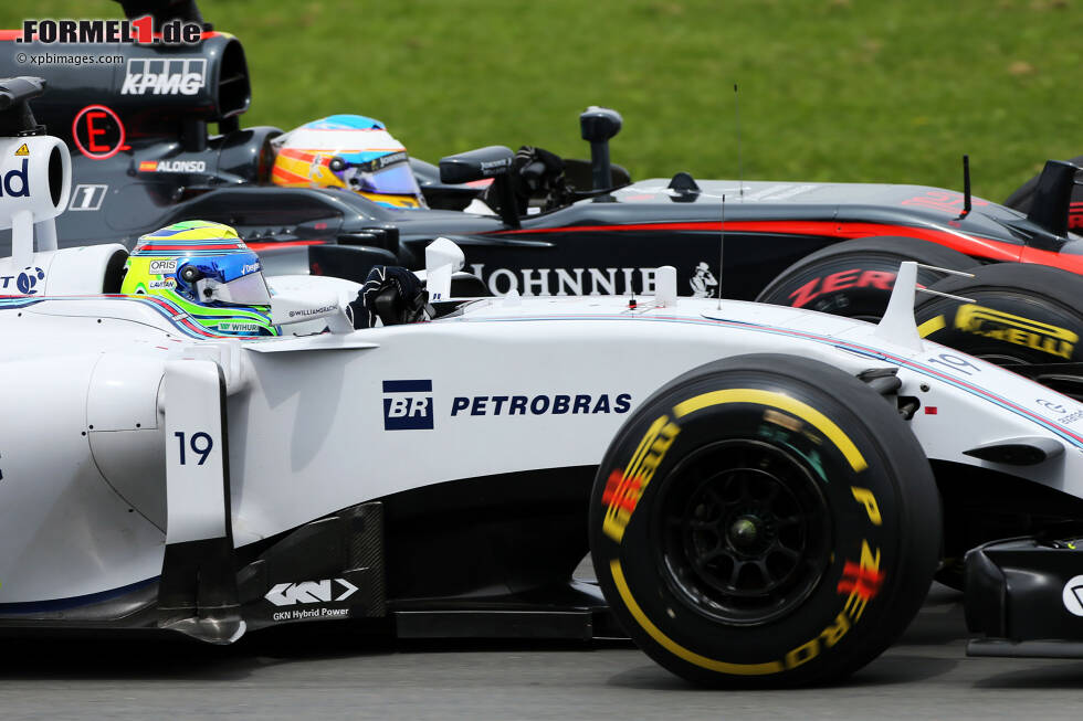 Foto zur News: Felipe Massa (Williams) und Fernando Alonso (McLaren)